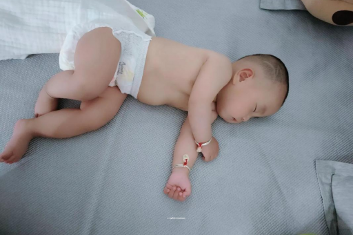 单县宝宝口水多怎么回事